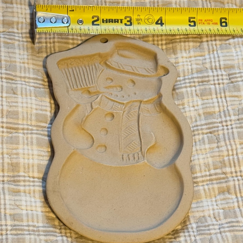 ⛄️ Brown Bag Snowman Shaped Cookie Mold (1989)